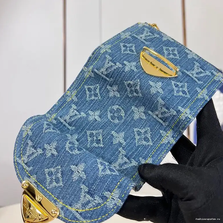 Fashionrepsfam ru Bags LV 2401YA0061 0811
